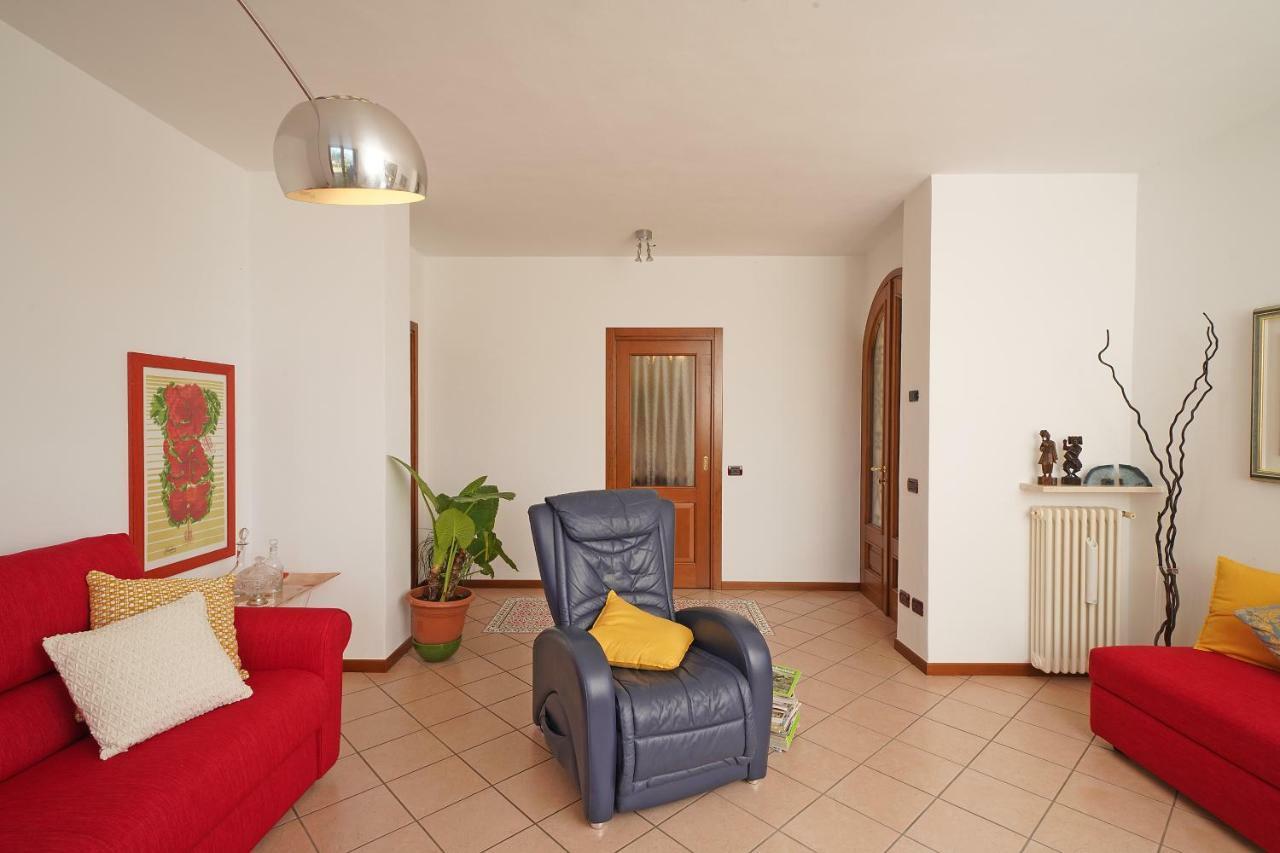 Ferienwohnung Anna Torri Torri Del Benaco Exterior foto